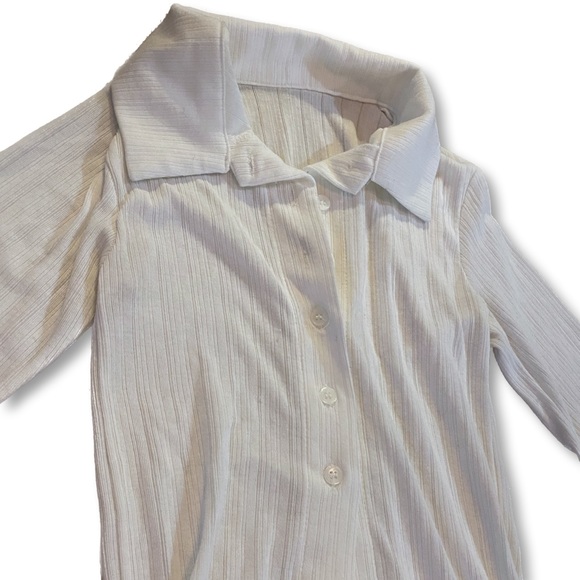 TheOpen Product White Buttoned Top - Picture 2 of 2